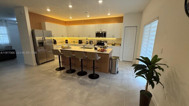 13218 SW 189th Ter in South Miami Heights, FL - Building Photo - Building Photo