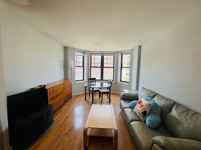 property at 542 Commonwealth Ave