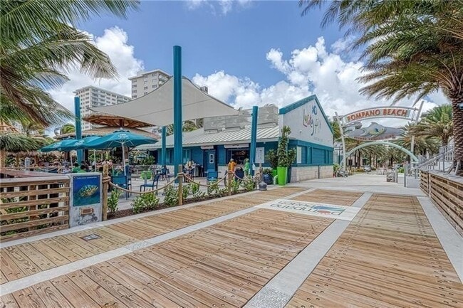 property at 2601 S Palm Aire Dr