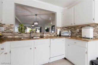 1392 Churchill Cir in Naples, FL - Building Photo - Building Photo