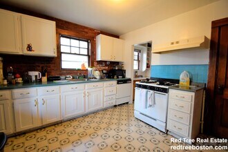 81 Beechcroft St in Boston, MA - Building Photo - Building Photo