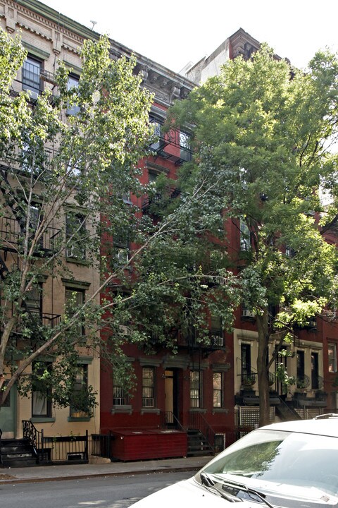 415 E Ninth St in New York, NY - Building Photo