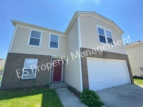 8415 Ash Grove Dr in Indianapolis, IN - Building Photo - Building Photo
