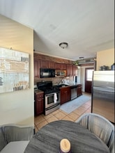 2411 E 29th Ave in Denver, CO - Foto de edificio - Building Photo