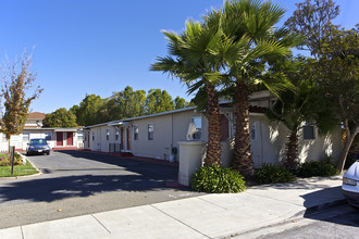 37086 Sycamore St in Newark, CA - Building Photo - Building Photo