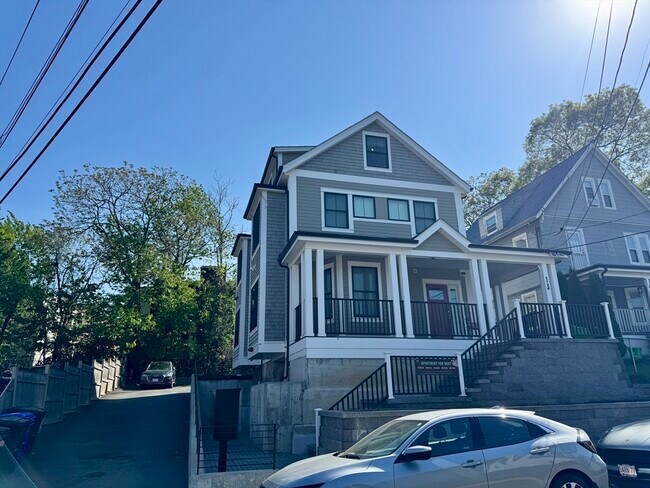 12 Greylock Rd, Unit #1