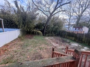 309 S Lowell Ave in Bellmawr, NJ - Building Photo - Building Photo