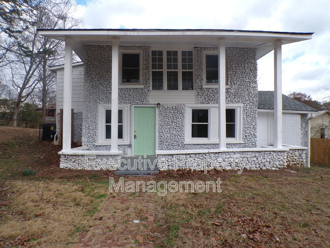 property at 308 Polly Reed Rd NE