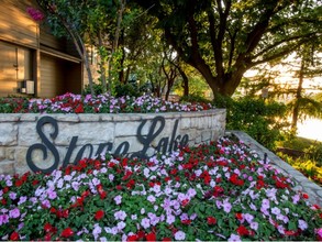 Stonelake Apartment Homes in Lubbock, TX - Foto de edificio - Building Photo