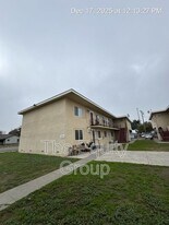 830 Davis St in Hanford, CA - Building Photo