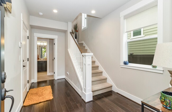 18617 45th Dr SE in Bothell, WA - Building Photo - Building Photo