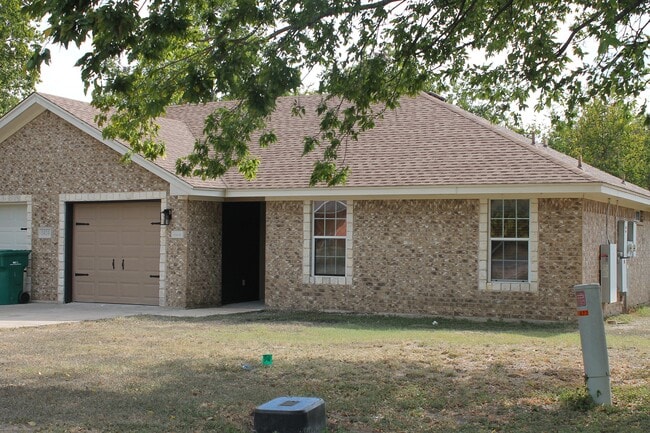 1424 Shoshoni Trl in Harker Heights, TX - Building Photo - Building Photo