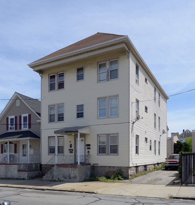 214 Coffin Ave in New Bedford, MA - Foto de edificio