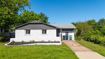 2613 N Rhode Island Ave in Oklahoma City, OK - Building Photo