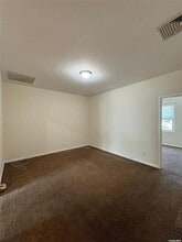 293 Broadway in Bethpage, NY - Building Photo - Building Photo