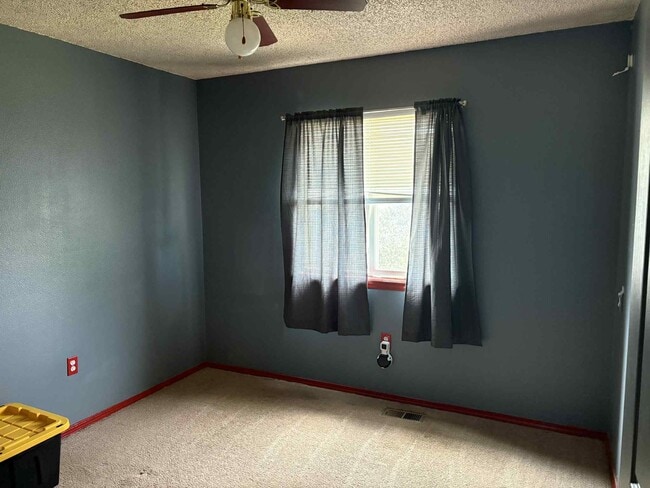 property at 915 Lake Ave