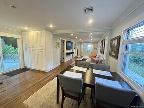 23 West Dr in Port Washington, NY - Building Photo - Building Photo