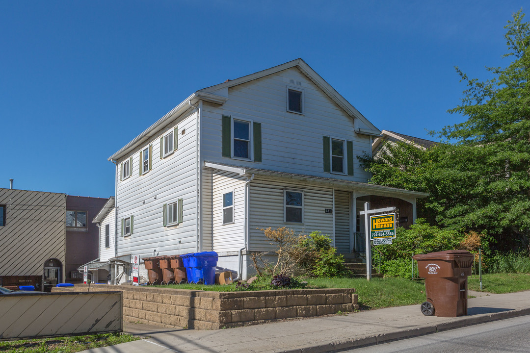 131 Neshannock Ave in New Wilmington, PA - Building Photo