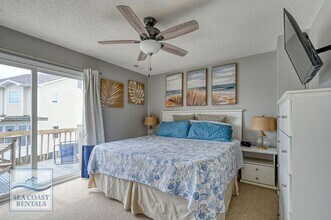 54 Bermuda Landing Pl in North Topsail Beach, NC - Building Photo - Building Photo