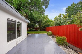 1137 NE 1st Ave. in Fort Lauderdale, FL - Building Photo - Building Photo