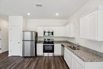 2546 Coventry St SW in Atlanta, GA - Foto de edificio - Building Photo