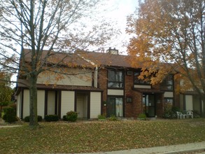 Arbor Green Apartments in Kenosha, WI - Building Photo - Building Photo