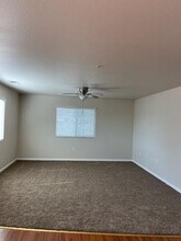 290 Gurries Dr in Gilroy, CA - Building Photo - Building Photo