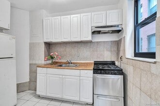 34-38 34th St in Queens, NY - Building Photo - Building Photo