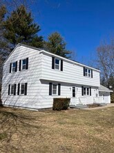 6 Willowbrook Dr in Rochester, NH - Building Photo - Building Photo