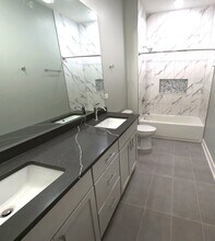 2100 W 18th Pl in Chicago, IL - Building Photo - Building Photo