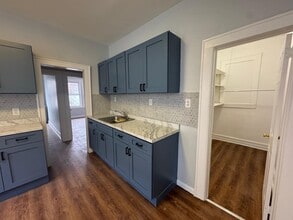 55 Schley St in Newark, NJ - Foto de edificio - Building Photo