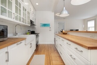 31 Sharon Rd in Salisbury, CT - Foto de edificio - Building Photo