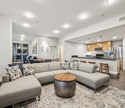 1200 Main St, Unit ID172909 in Dallas, TX - Foto de edificio - Building Photo