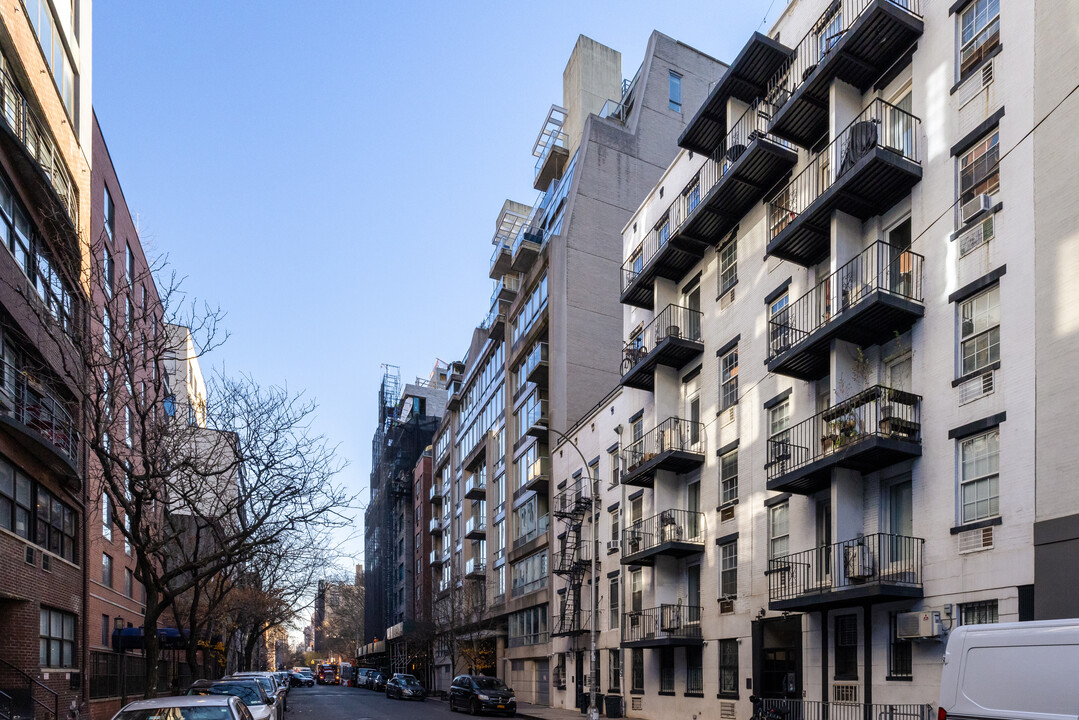 Chelsea Club in New York, NY - Building Photo