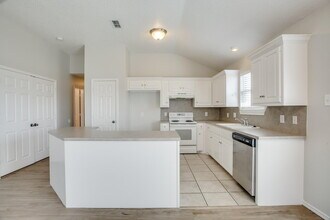 9708 Avenue U in Lubbock, TX - Building Photo - Building Photo