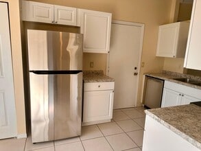 3620 Miramontes Cir in Wellington, FL - Foto de edificio - Building Photo