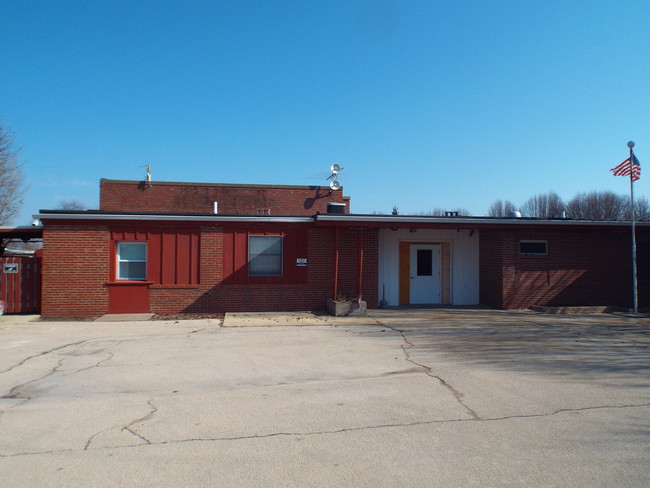 Center Hill Apartments in Mount Carroll, IL - Building Photo - Other