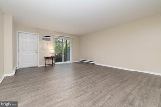 212 W 1st Ave in Conshohocken, PA - Building Photo - Building Photo
