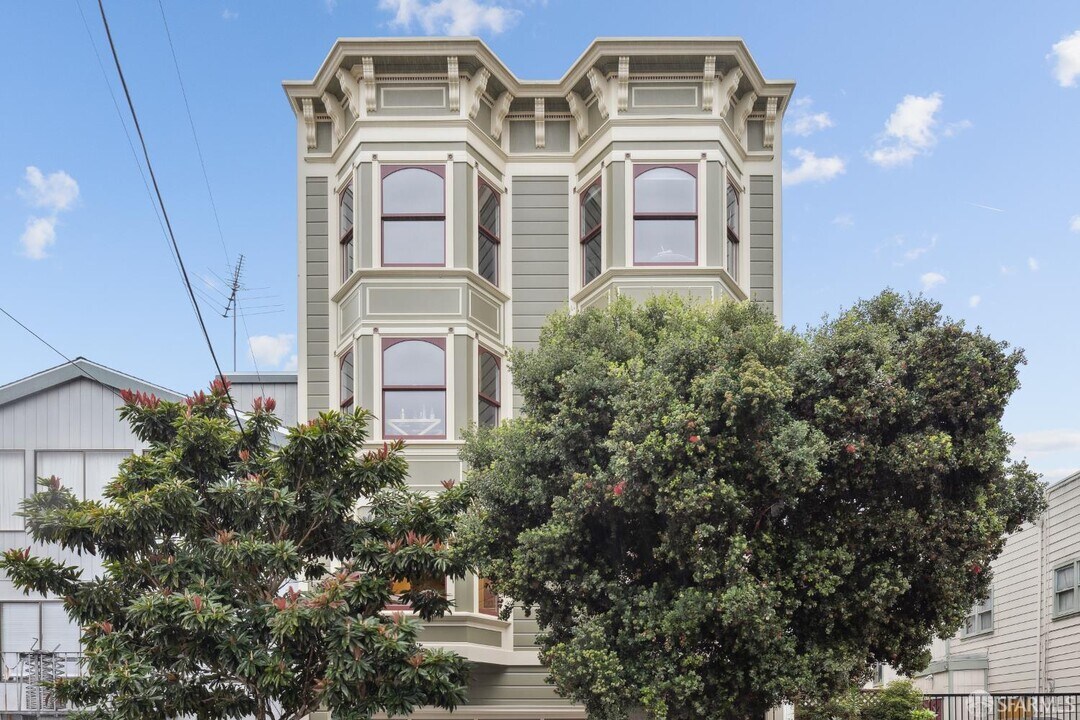 2547 Post St in San Francisco, CA - Building Photo