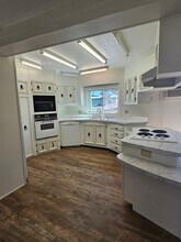 2670 SW Aaron St in Madras, OR - Building Photo - Building Photo