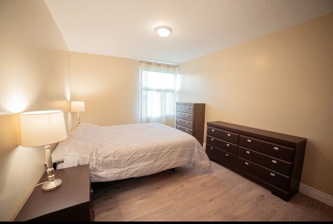 Riverside Court Apartments in Thompson, MB - Building Photo - Building Photo