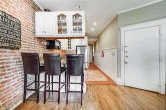 68 Park Ave in Hoboken, NJ - Building Photo - Building Photo