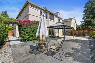 48 Primrose Ct in Tracy, CA - Building Photo - Building Photo