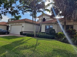 9464 Isles Cay Dr in Delray Beach, FL - Building Photo - Building Photo