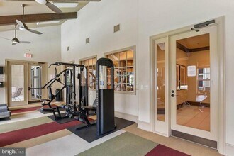 12954 Centre Park Cir in Herndon, VA - Building Photo - Building Photo