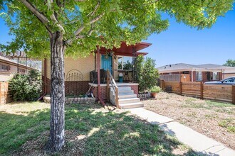 1344 Winona Ct in Denver, CO - Foto de edificio - Building Photo