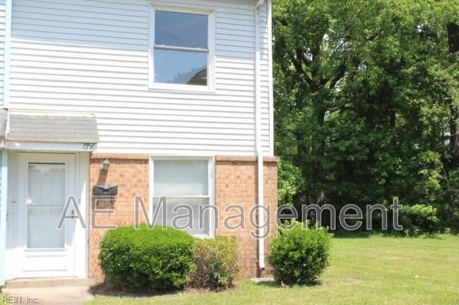 property at 1556 Darren Cir