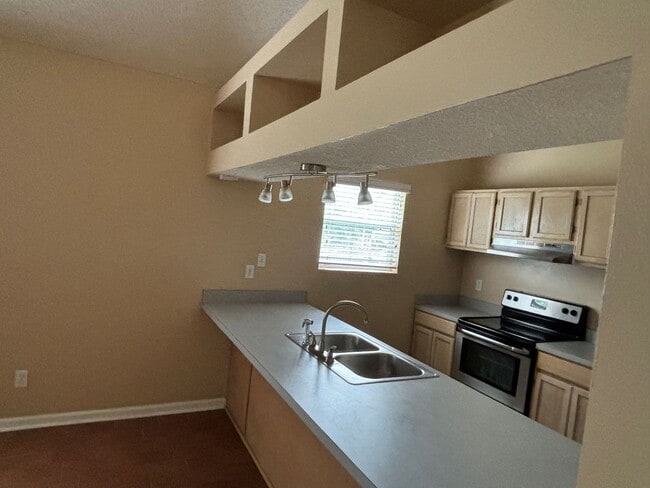 3178 Huttersfield Cir in Tallahassee, FL - Foto de edificio - Building Photo