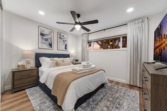 4440 Clairemont Dr in San Diego, CA - Building Photo - Building Photo
