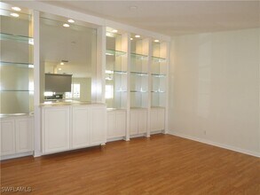 4235 Redonda Ln in Naples, FL - Building Photo - Building Photo